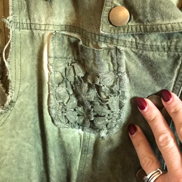 Camo style vest - Picture 5 of 6